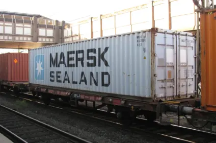 PortChief Container — 40DC dry on rail (Maersk Sealand, 42G1)